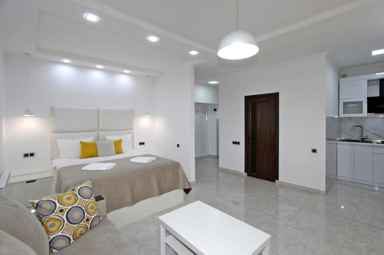 Appartment Lux, 2 Bedroom Yerevan Bagian luar foto