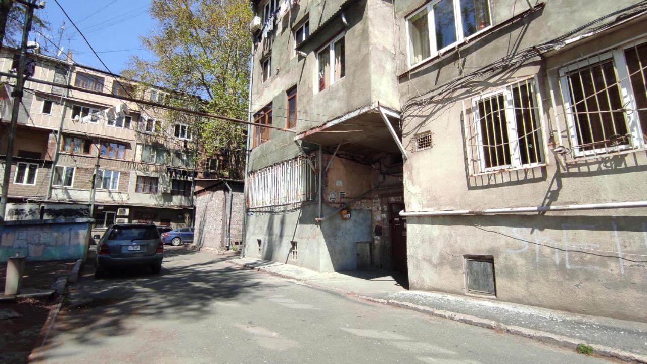 Appartment Lux, 2 Bedroom Yerevan Bagian luar foto